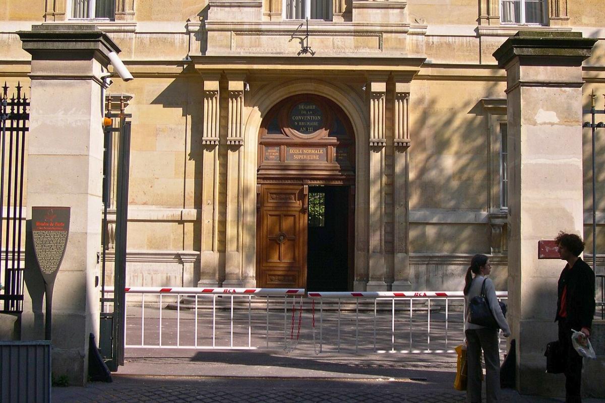 LVMH, Capgemini, Axa… Étudiants et chercheurs combattent l’influence du privé à l’École normale supérieure